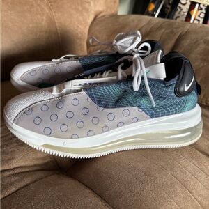 Nike Air Max 720 Grey, Navy, white and Jade Sneakers Men’s size 10.5